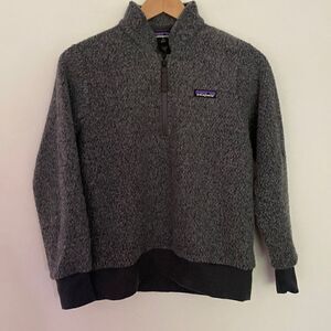 Patagonia sz XS pullover womens grey with half zip
